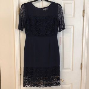 Katherine Kelly Navy lined dress w lace